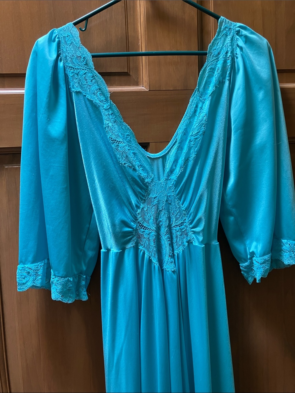 VINTAGE OLGA GOWN MEDIUM